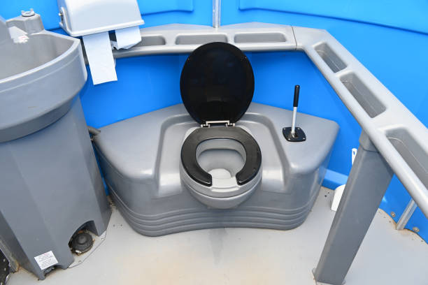 Best Construction site porta potty rental  in Browns Lake, WI